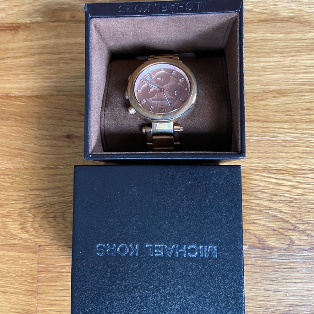 Michael Kors rose gold chronograph watch